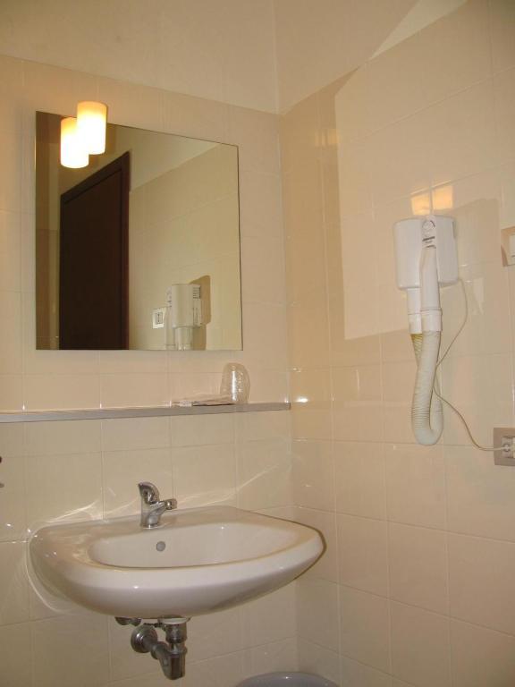 Lieta Sosta Hotel Colfiorito Bagian luar foto